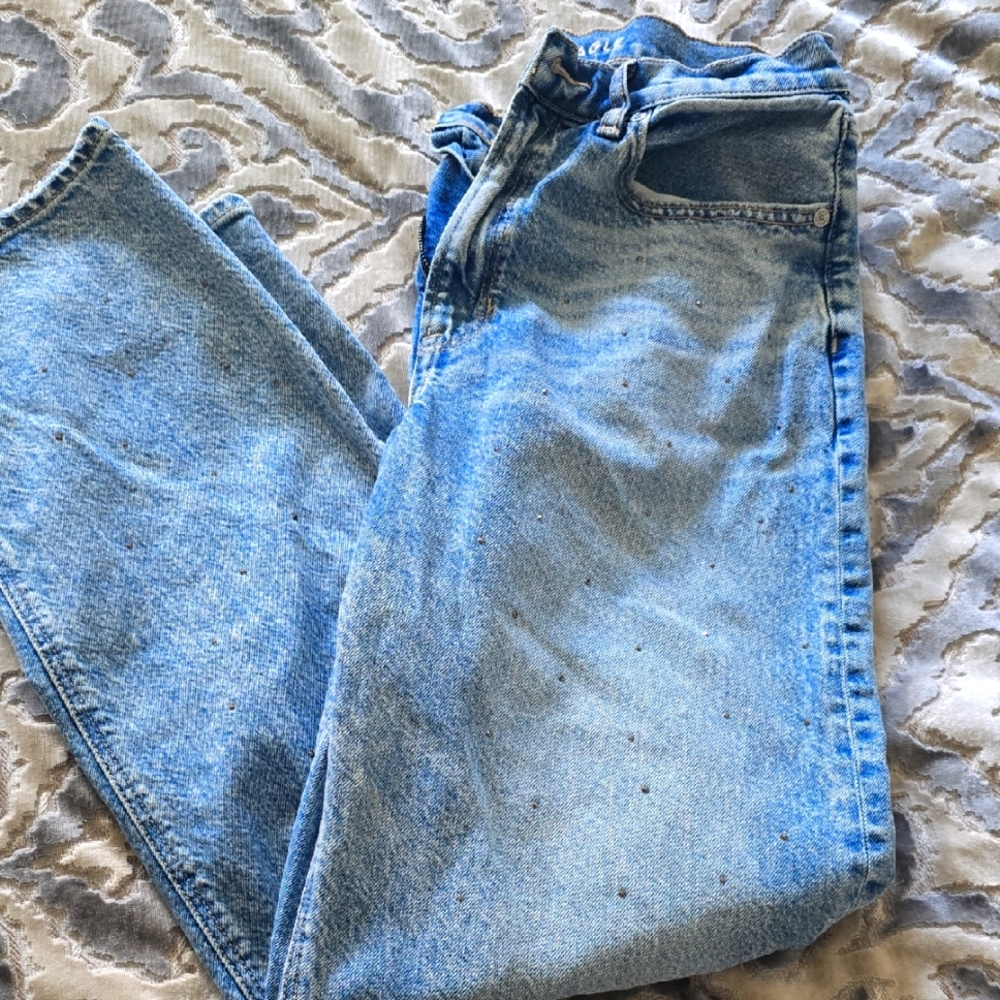 American Eagle Embelished Jeans!